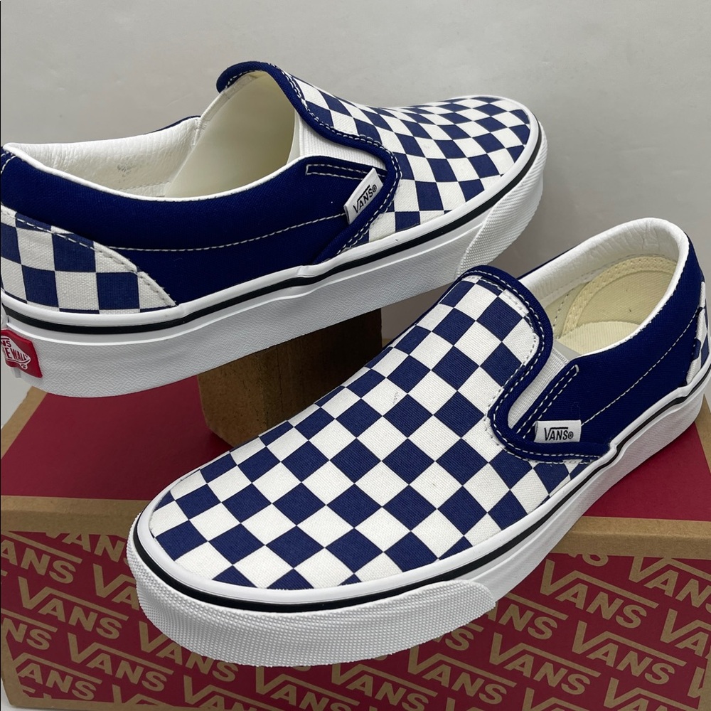 Vans WMNS Classic Slip-On
Color Theory Checkerboard
VN000BVZBYM Sneakers Beacon - Picture 11 of 16
